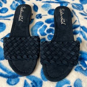 Blue suede flip flops size 6M